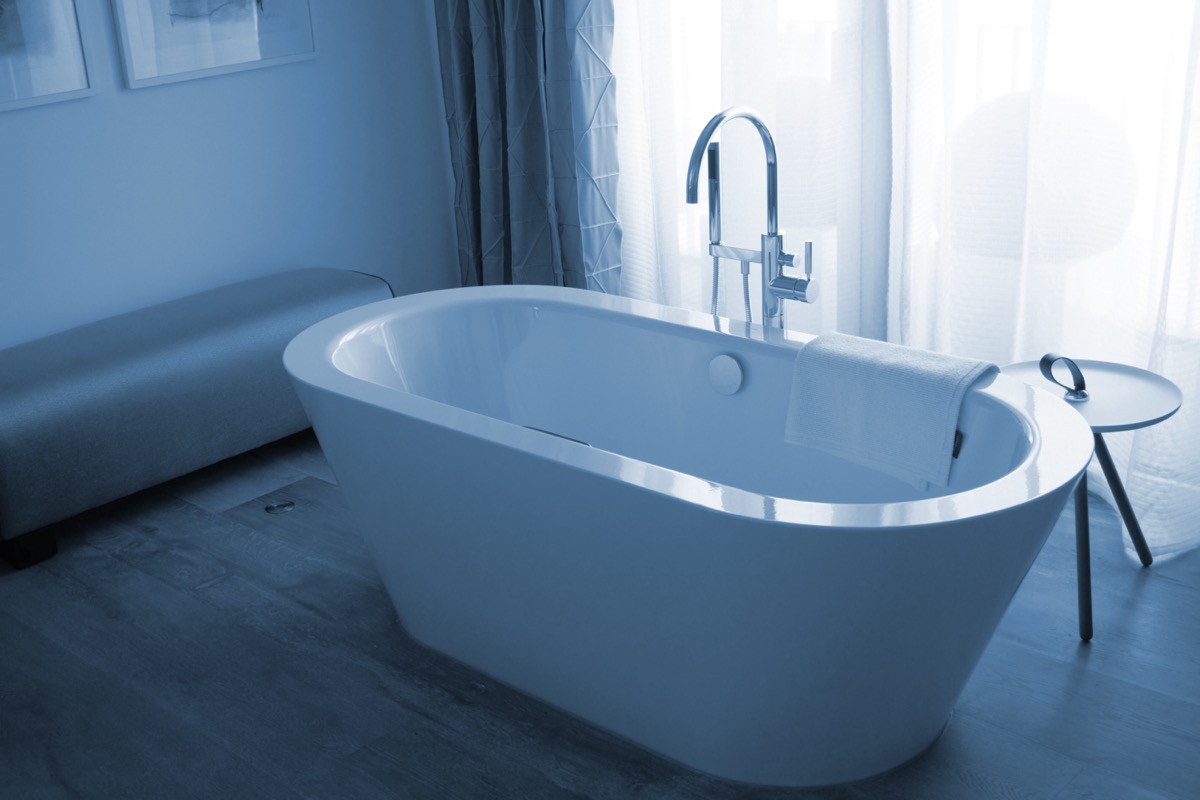 Güvenli banyo aydınlatması