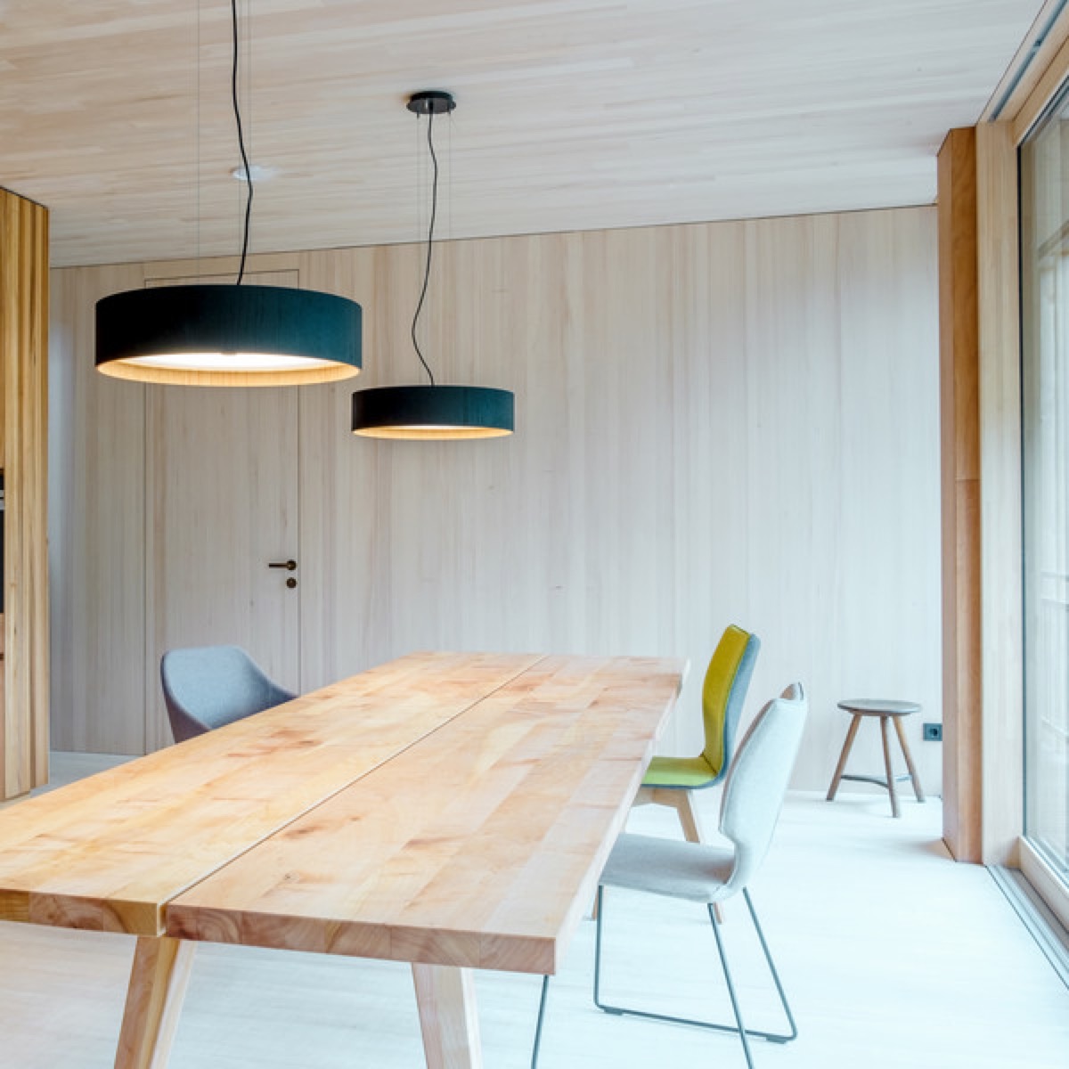 LARAwood - Güçlü bir soliter