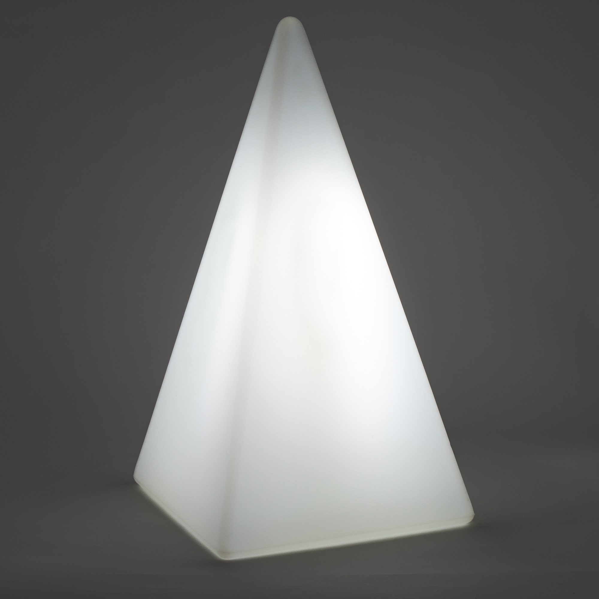 EPSTEIN Design LeuchtenAyaklı lamba Piramit 54 cm