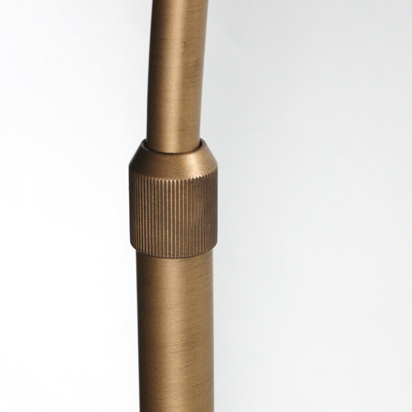 Bogenlampe Luma-Nola der Firma Steinhauer